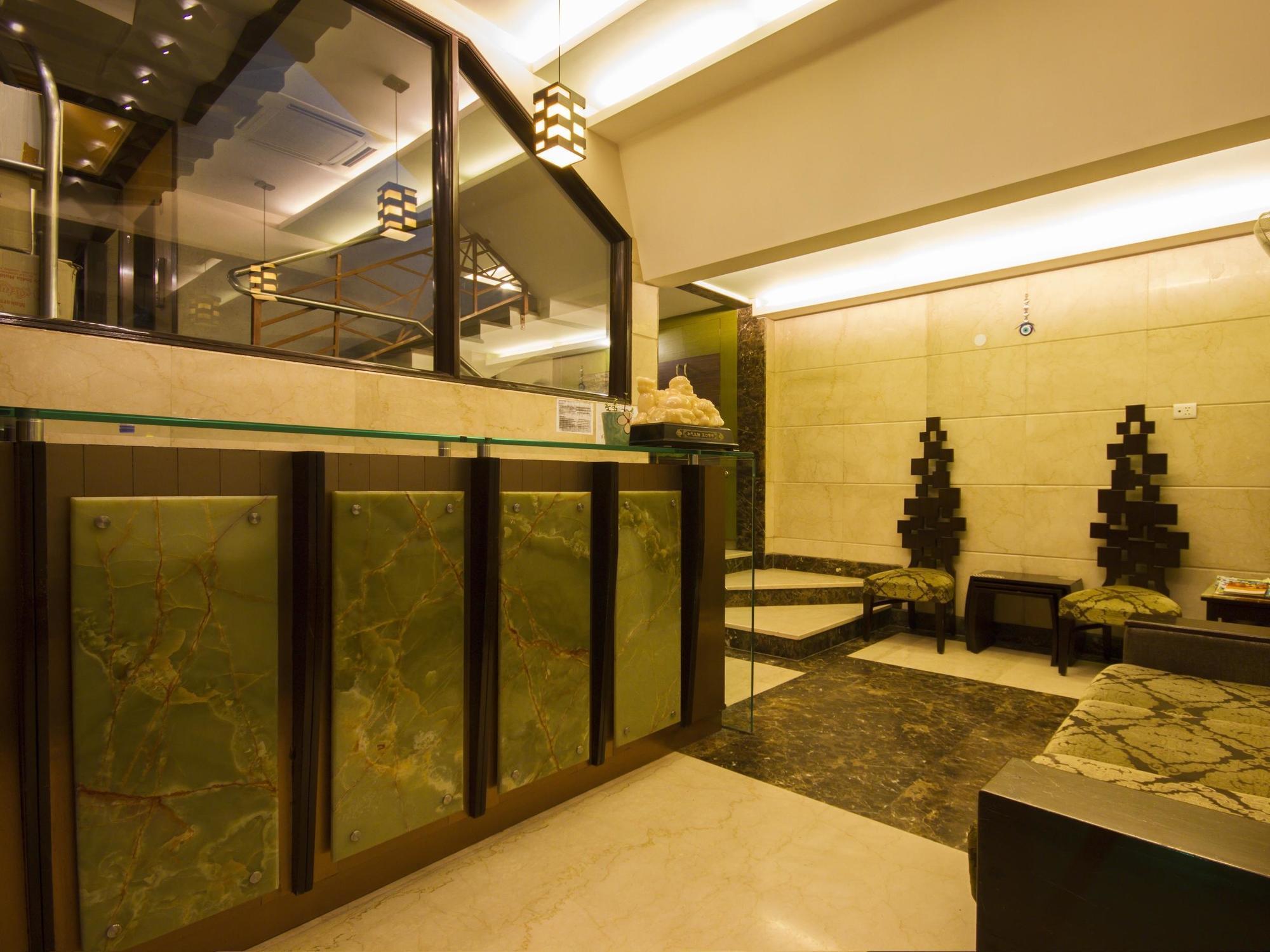 דלהי Hotel Sunstar Heights מראה חיצוני תמונה